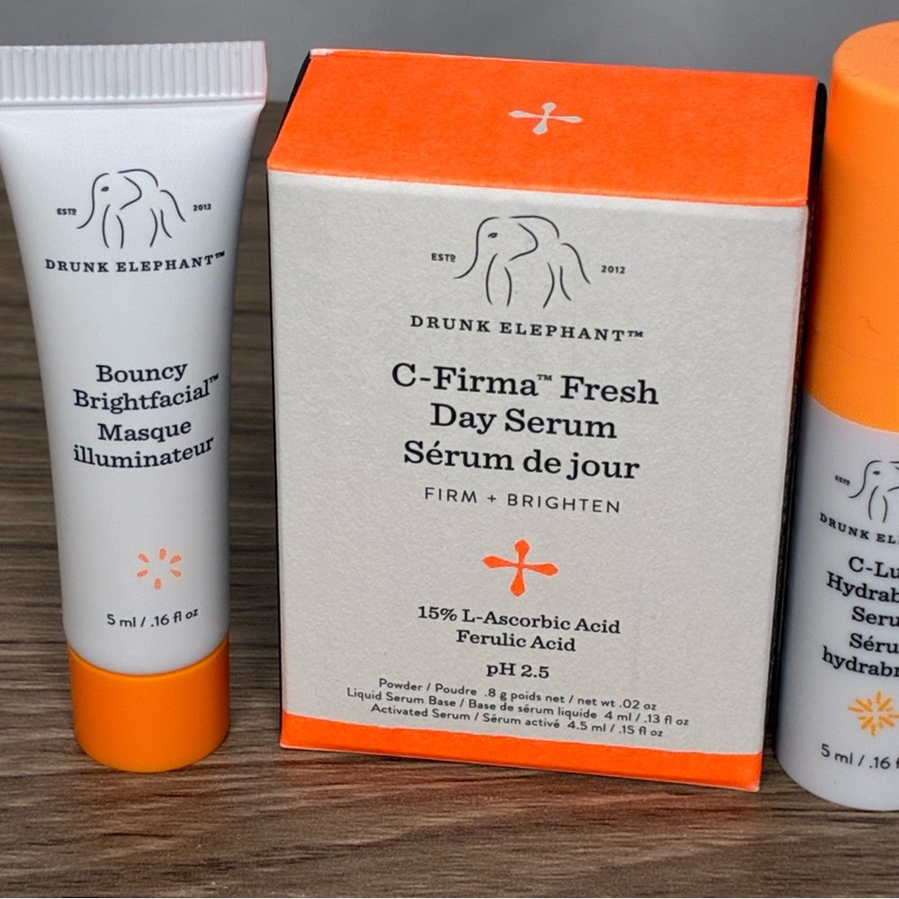 NWT Drunk Elephant 4 Piece Gift Set with Serum and Mask - Picture 2 of 5